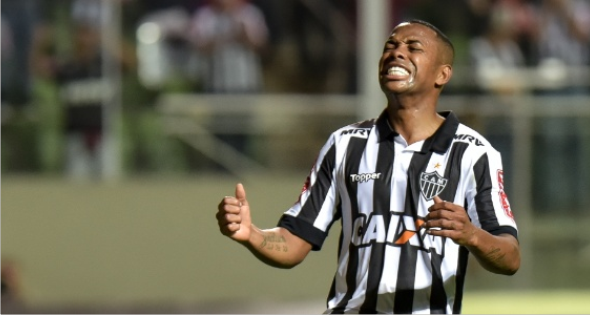 Atlético-MG suporta pressão após vermelho de Fred e vence o Botafogo