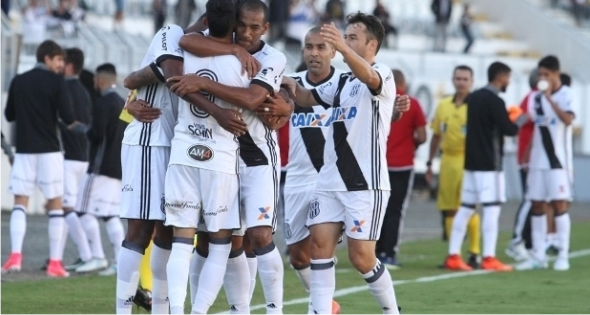 ‘Novo trio’ funciona, Ponte vence Chape em jogo dramático e chega ao G-4