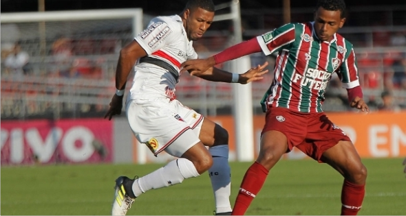 São Paulo cede empate ao Flu em casa e flerta com a zona do rebaixamento
