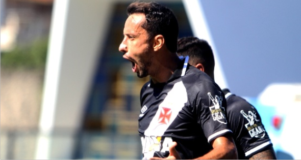 Com gol de Nenê, Vasco bate Atlético-GO e sobe para 6º lugar no Brasileiro