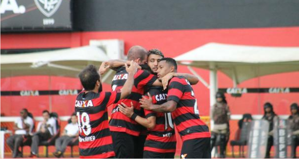 Vitória domina o jogo e derrota Atlético-MG com gols de Kieza e Neilton