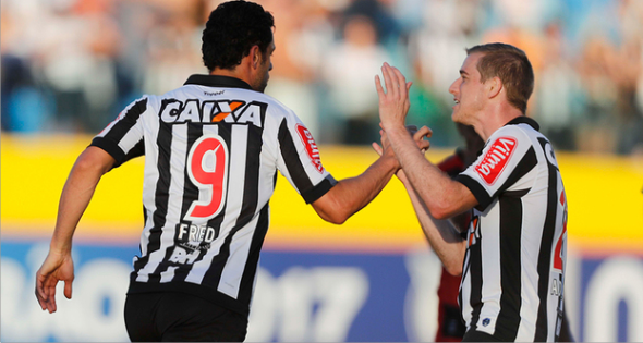 Atlético-MG reage no segundo tempo e vence Atlético-GO de virada
