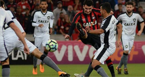 Ruim para ambos! Atlético-PR e Botafogo fazem jogo feio e empatam sem gols