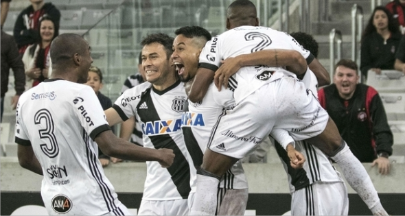 Ponte vence com gols de novo artilheiro e aumenta jejum do Atlético-PR