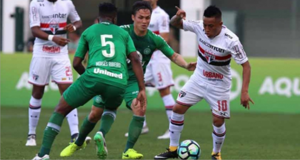 Chapecoense vence e São Paulo completa nove jogos sem saber o que é ganhar