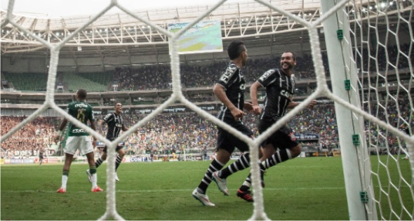 Salvador corintiano? Clamor por Danilo cresce antes de duelo com Palmeiras