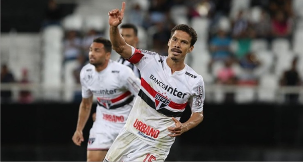 São Paulo derrota Atlético-GO e volta a vencer três seguidas após dois anos