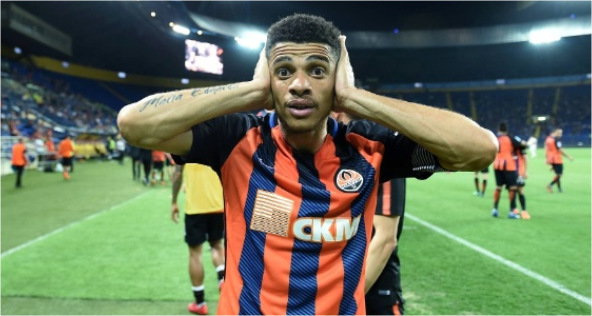 Douglas Costa, Taison, Filipe Luís e Neymar dão ótimas notícias a Tite
