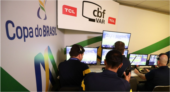 Copa do Brasil terá árbitros FIFA como VAR nas semifinais após polêmicas