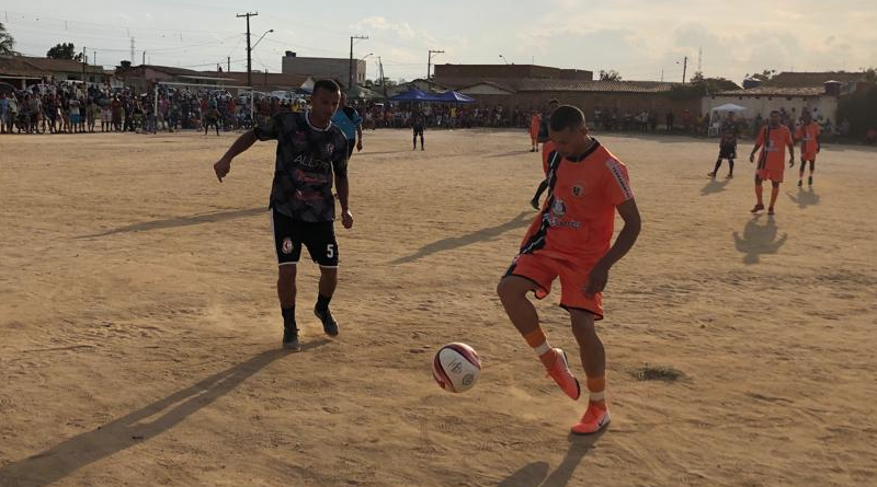 Com gol de Kel, o Campinhos vence a equipe do Periperi